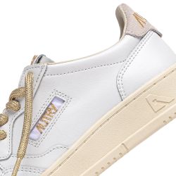 MEDALIST LOW WOMAN LEATHER/SWOLL Sneakers Donna, White/Gold