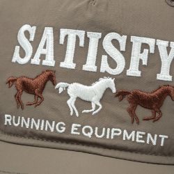 FliteSilk™ 5-Panel Pinch Cap Cappello Unisex, Falcon Embroidery