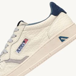 MEDALIST LOW MAN NBK/ELE/SUEDE Blue Depths/Vapor Leather