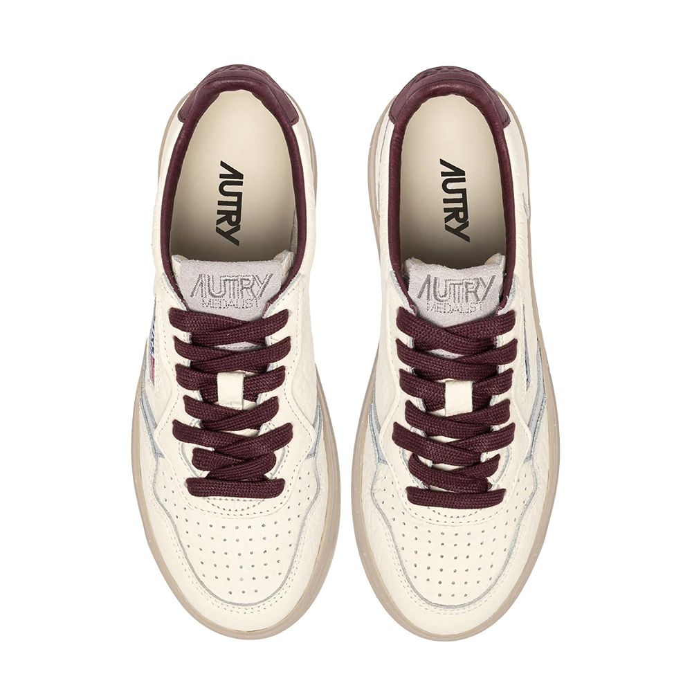 MEDALIST LOW WOMAN NBK/ELE/SUEDE Fig/Silver